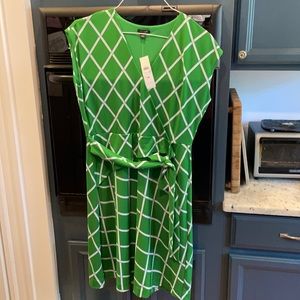 NWT Ann Taylor mock-wrap dress (women’s M)